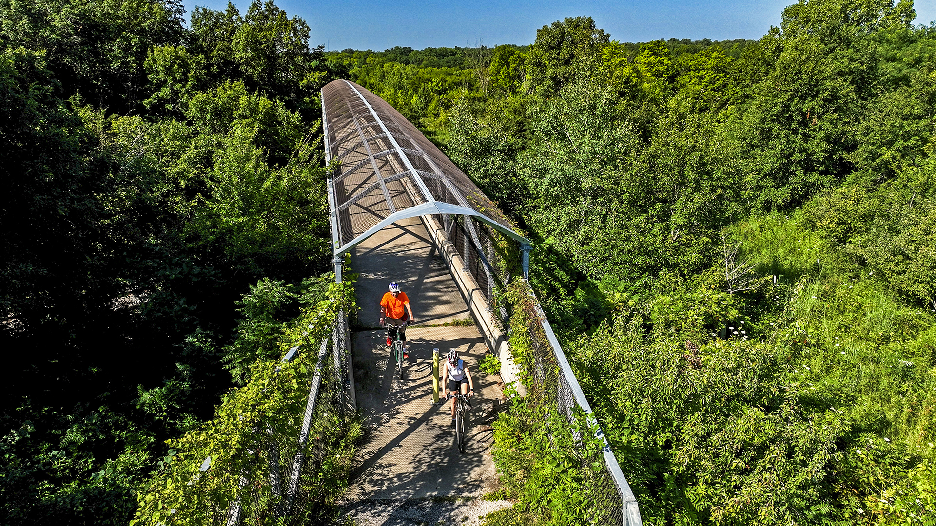 Fairfield, Iowa — 16-Mile Loop Trail, Art, International Flavors & History
